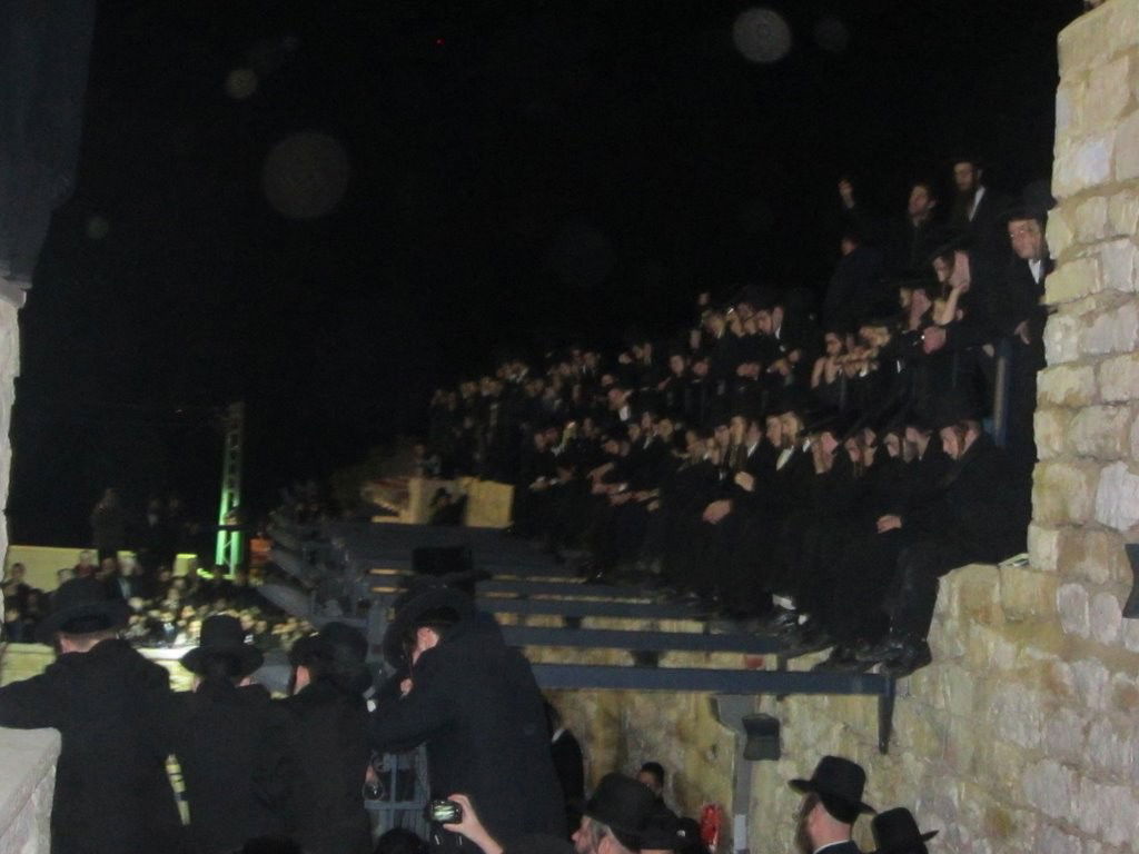 המסע נמשך: האדמו"ר מסאטמר ערך טיש במירון