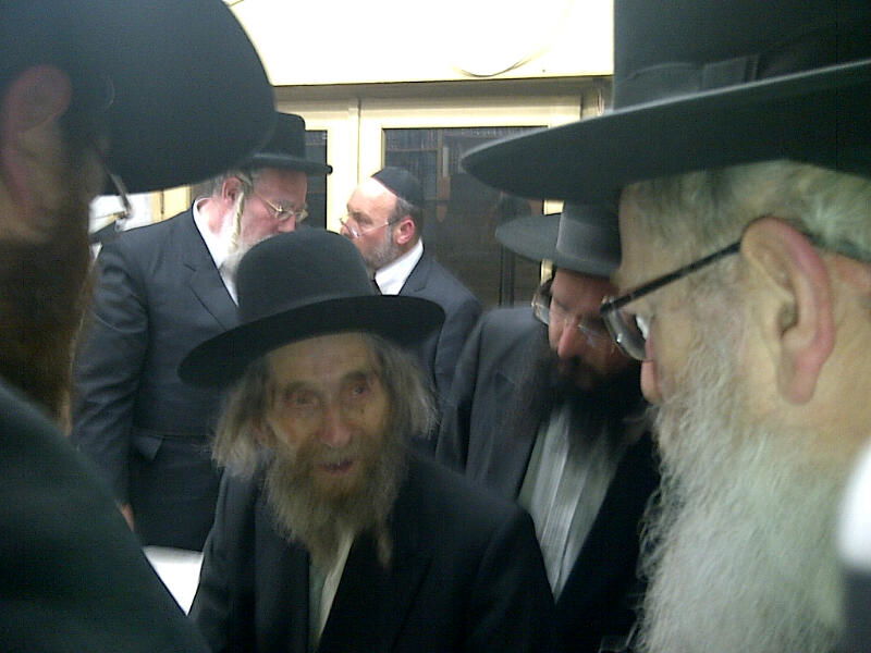 הרב שטיינמן בעקבות חוק טל: "בלי תורה - אין קיום לישראל"