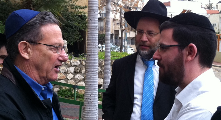 רון בן ישי בבני ברק