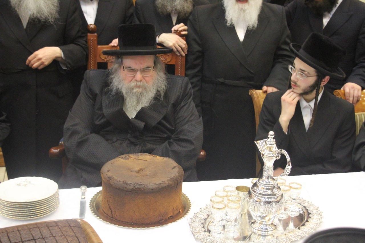 שמחה בבעלזא: נכד האדמו"ר סגר ווארט