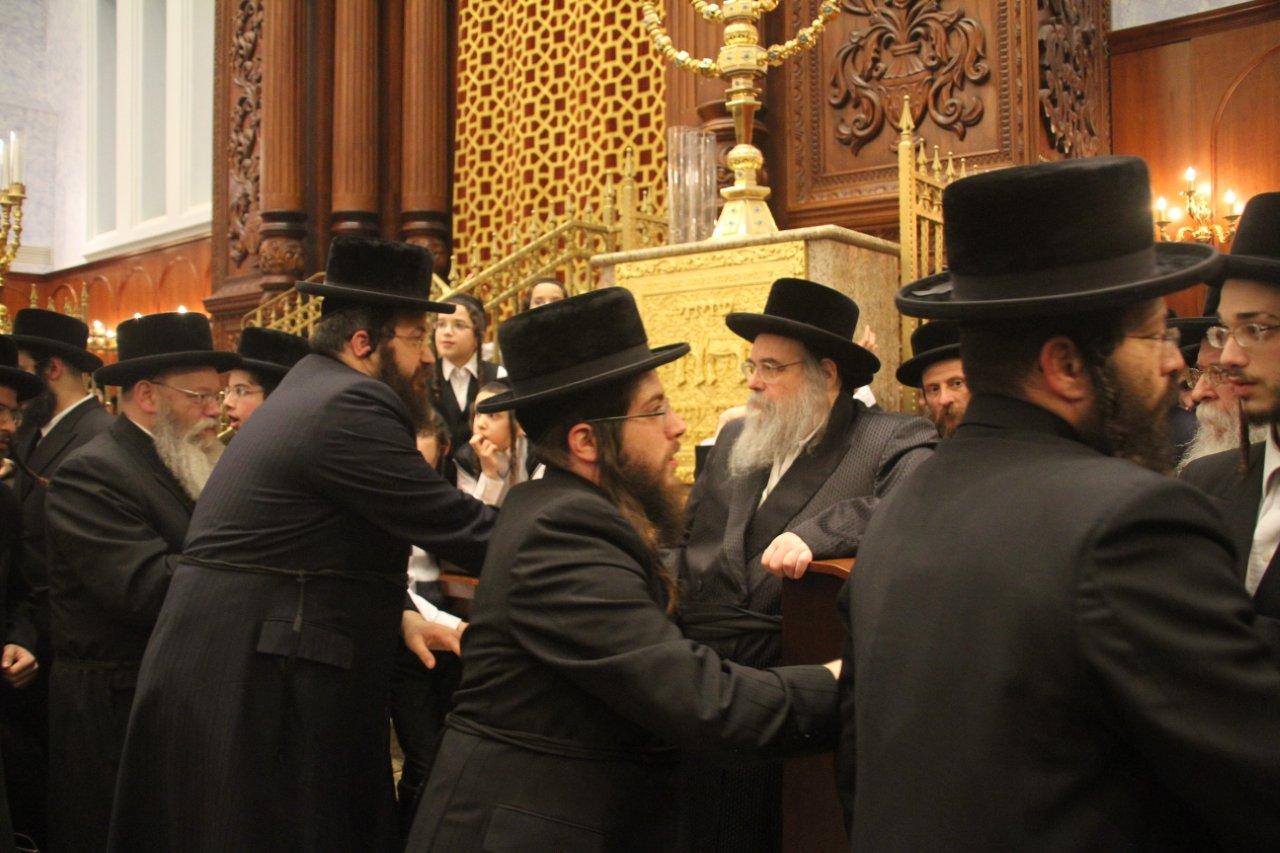 שמחה בבעלזא: נכד האדמו"ר סגר ווארט