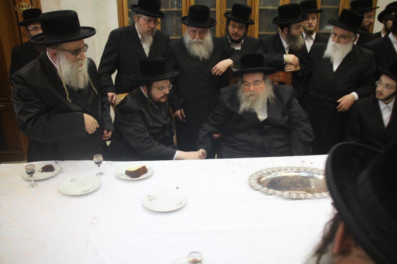 שמחה בבעלזא: נכד האדמו"ר סגר ווארט