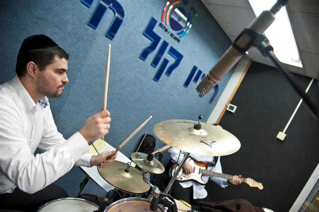 יענקי פלאי: "ברדיו חרדי אין אווירת צ'חצ'חים"