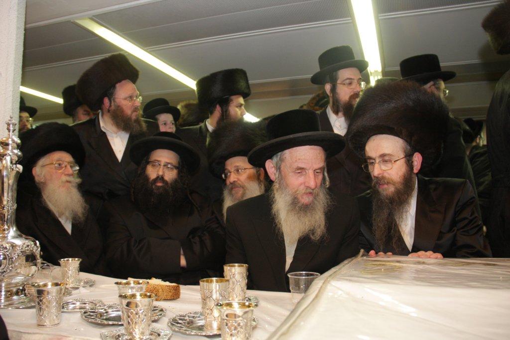 גלריה: חתונת נכדת האדמו"ר מנדבורנה