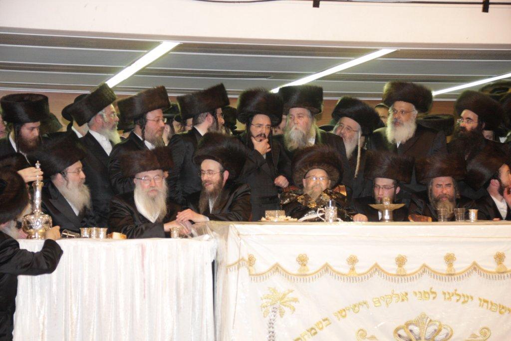 גלריה: חתונת נכדת האדמו"ר מנדבורנה