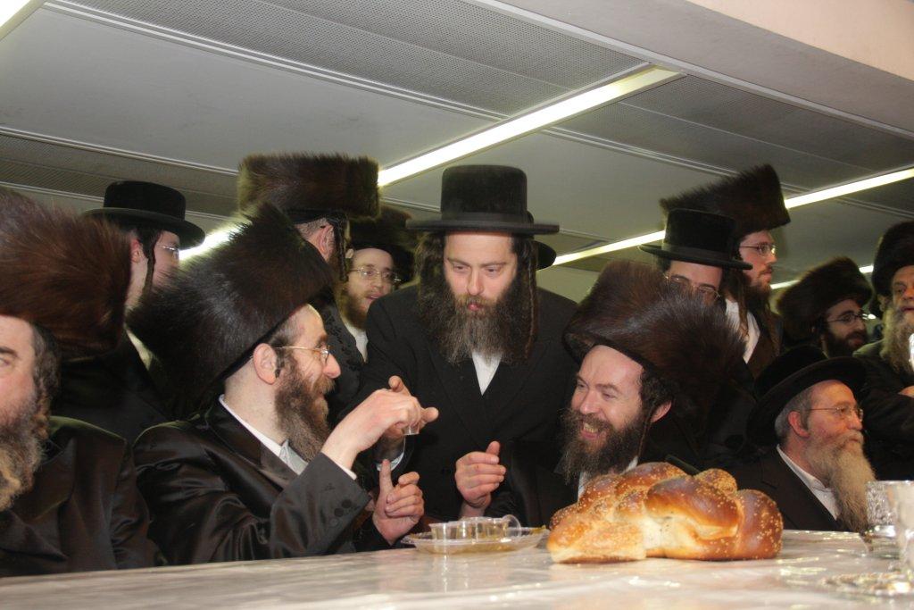 גלריה: חתונת נכדת האדמו"ר מנדבורנה