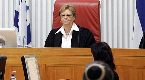 אנחת רווחה: היום - דורית בייניש הולכת הביתה