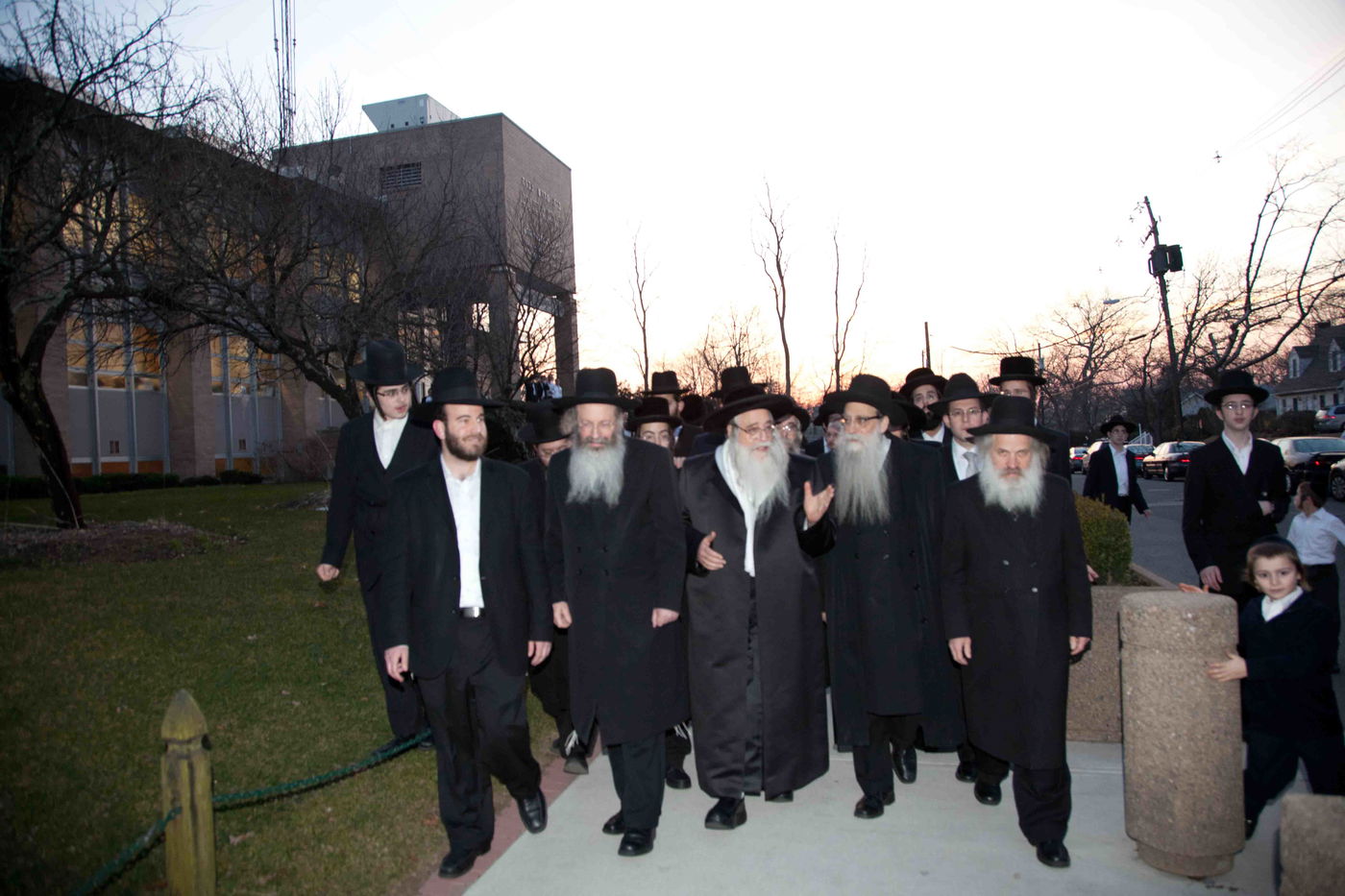 תיעוד; האדמו"ר מצאנז בביקור היסטורי בעיירת לייקווד