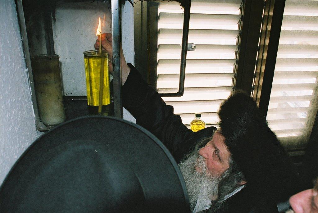 80 שנות תורה וחסידות • תמונות מחיי האדמו"ר מנדבורנה