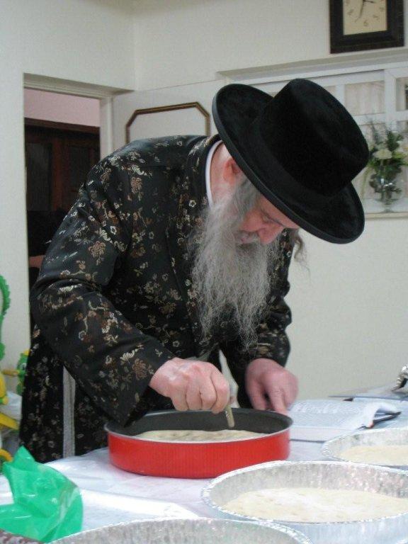 80 שנות תורה וחסידות • תמונות מחיי האדמו"ר מנדבורנה