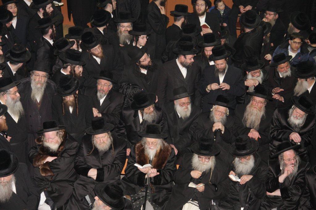 השמים בכו: אלפים בהלווית כ"ק אדמו"ר מנדבורנה זצ"ל