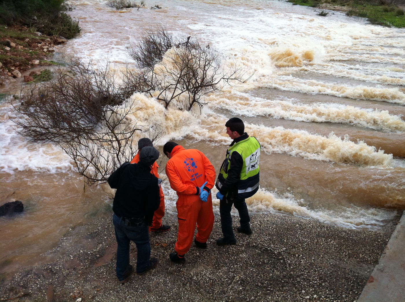 אסון בברכפלד: תושבים זועמים על יעקב גוטרמן