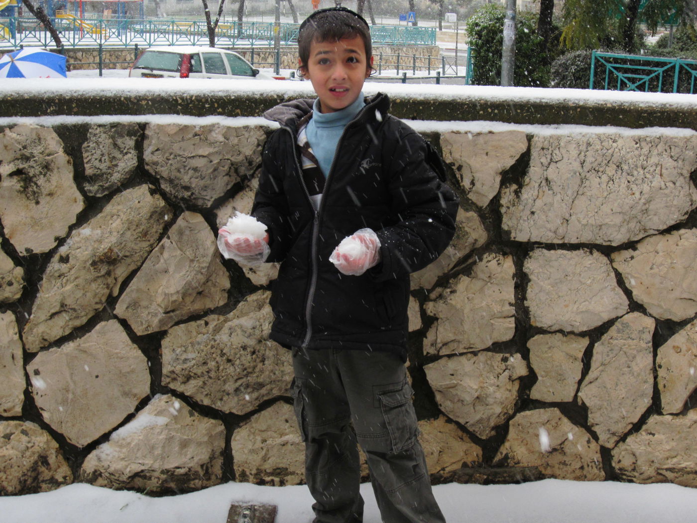 ירושלים מכוסה שלג, הלימודים בעיר הושבתו ● גלריה לבנה