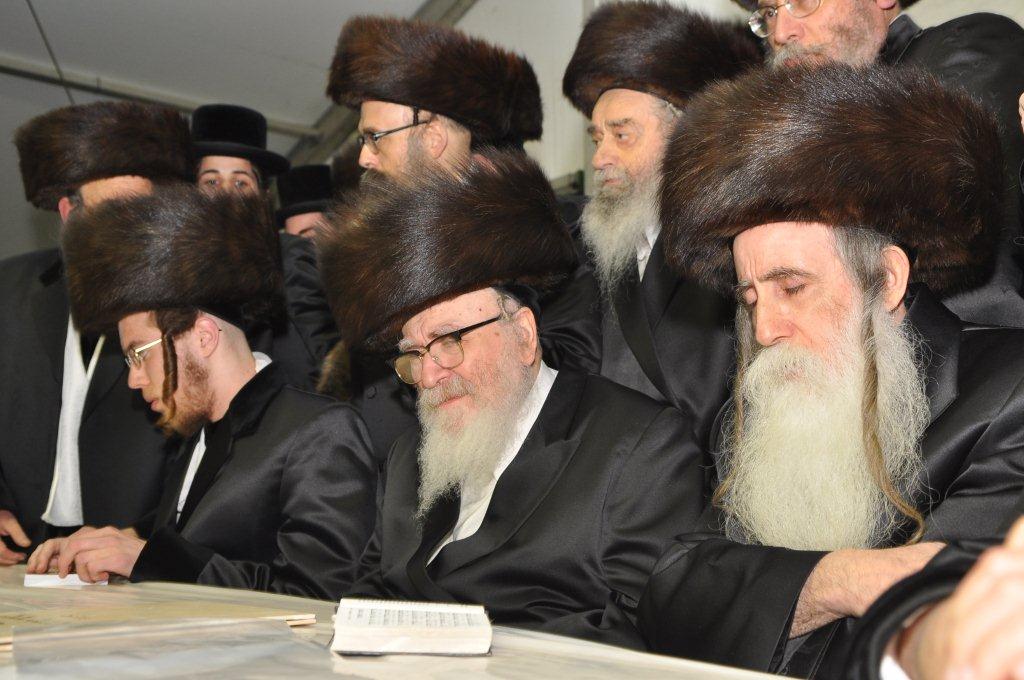 גלריית ענק: שמחת בית בעלזא-מכנובקא