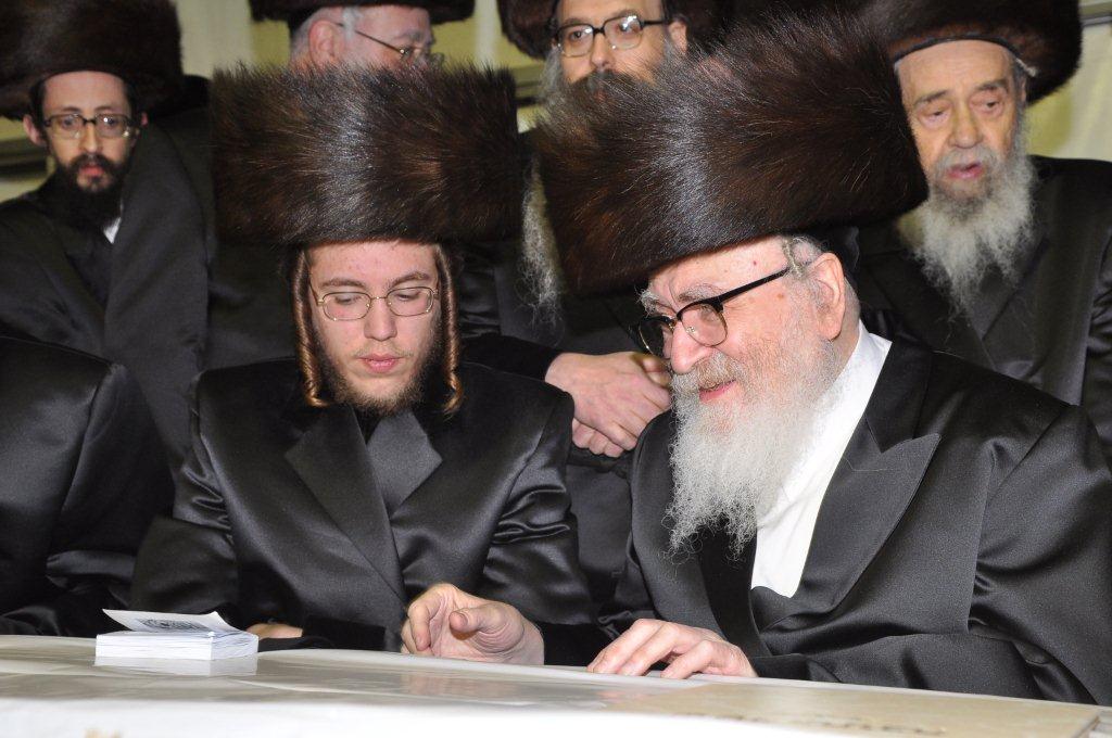 גלריית ענק: שמחת בית בעלזא-מכנובקא