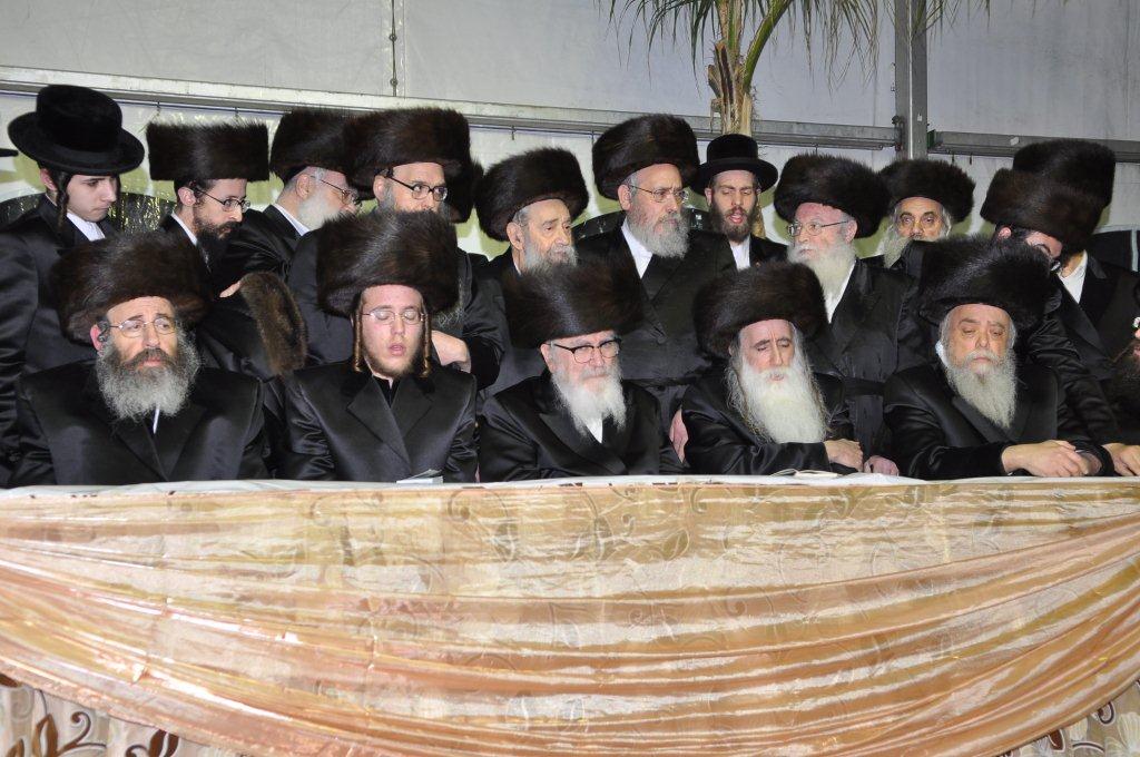 גלריית ענק: שמחת בית בעלזא-מכנובקא