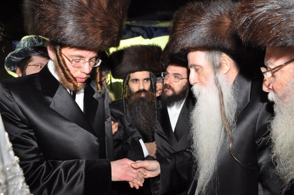 גלריית ענק: שמחת בית בעלזא-מכנובקא