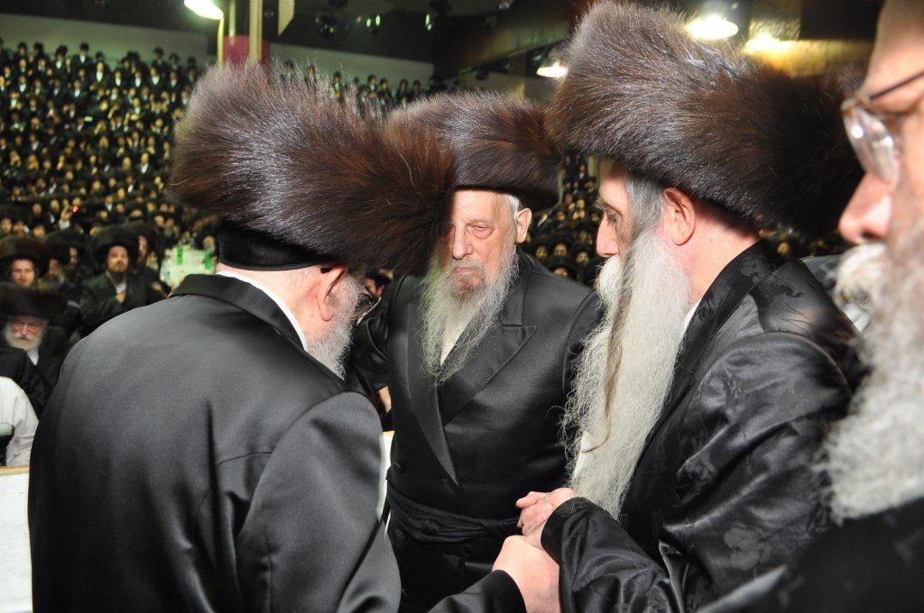 גלריית ענק: שמחת בית בעלזא-מכנובקא