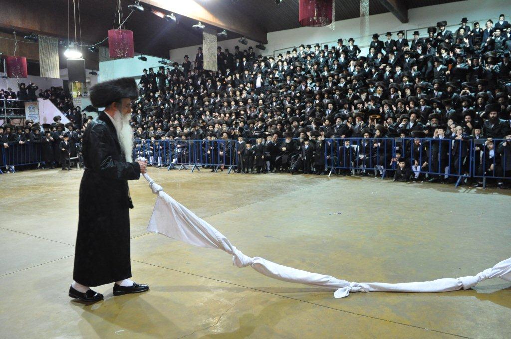 גלריית ענק: שמחת בית בעלזא-מכנובקא