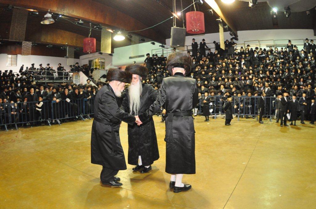 גלריית ענק: שמחת בית בעלזא-מכנובקא