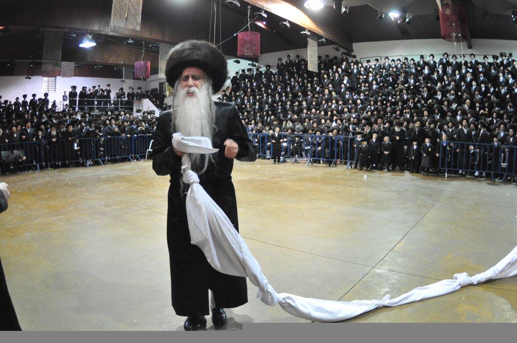 גלריית ענק: שמחת בית בעלזא-מכנובקא