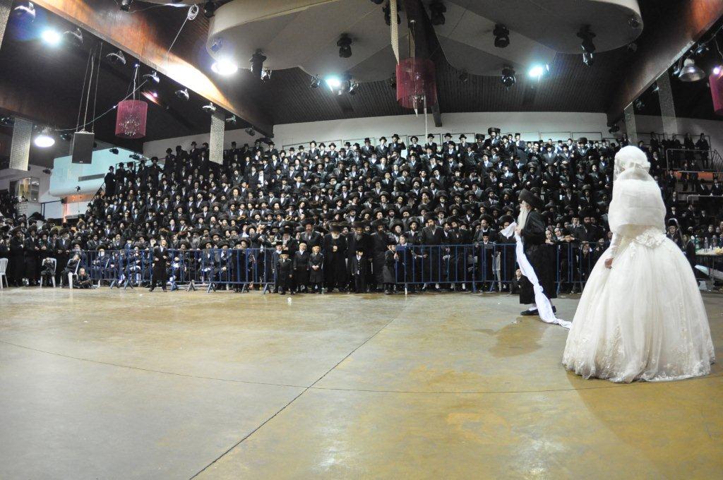 גלריית ענק: שמחת בית בעלזא-מכנובקא