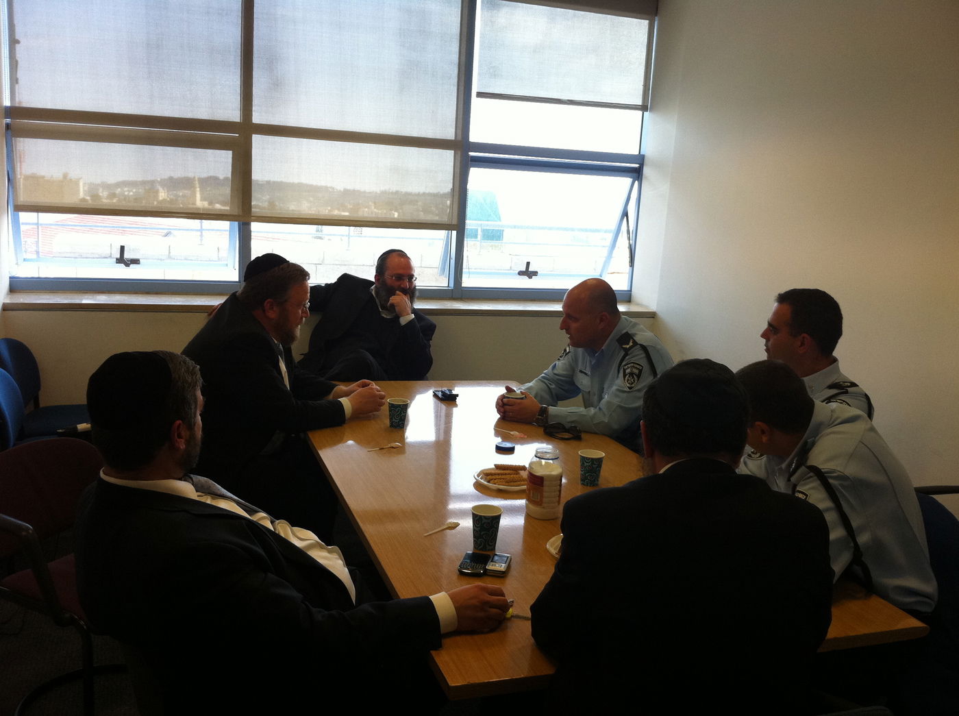 רבנים: "מותר להלשין על מי שמוכר נפצים"