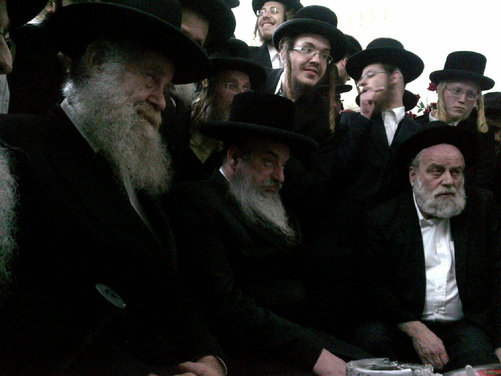 אדמו"רים, רבנים ואישי ציבור מנחמים את משפחת גרוסמן