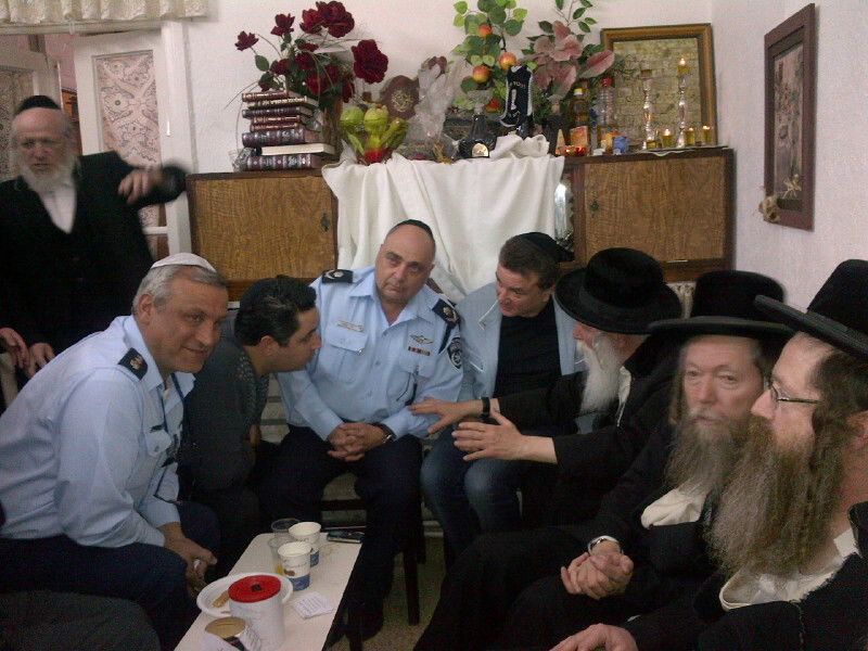 אדמו"רים, רבנים ואישי ציבור מנחמים את משפחת גרוסמן