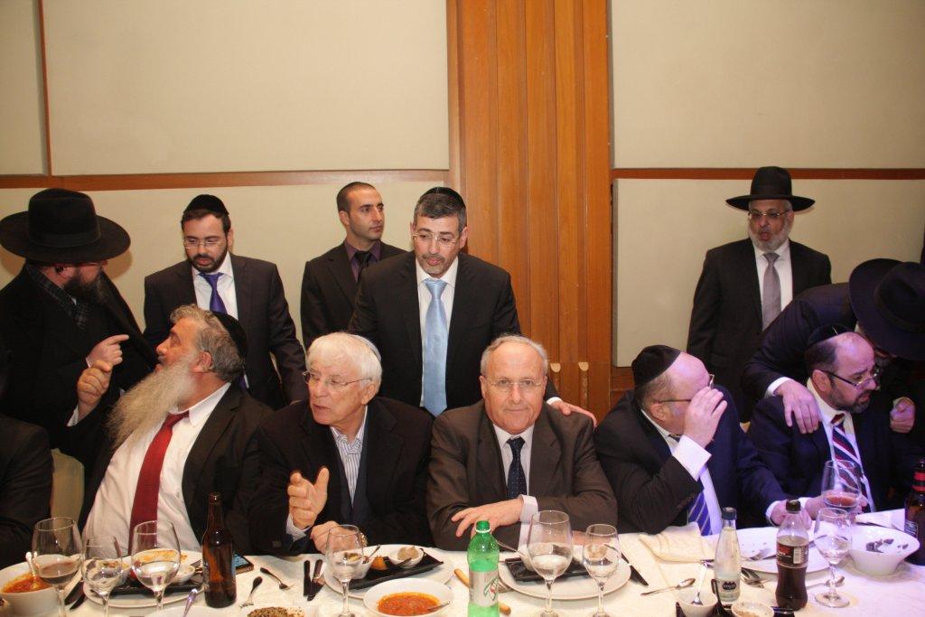 גלריית ענק: יהודה אבידן חיתן בת, כולם הגיעו לחגוג