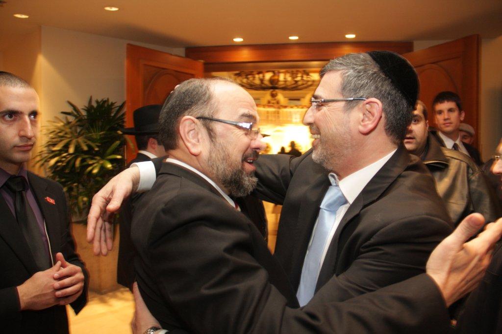 גלריית ענק: יהודה אבידן חיתן בת, כולם הגיעו לחגוג