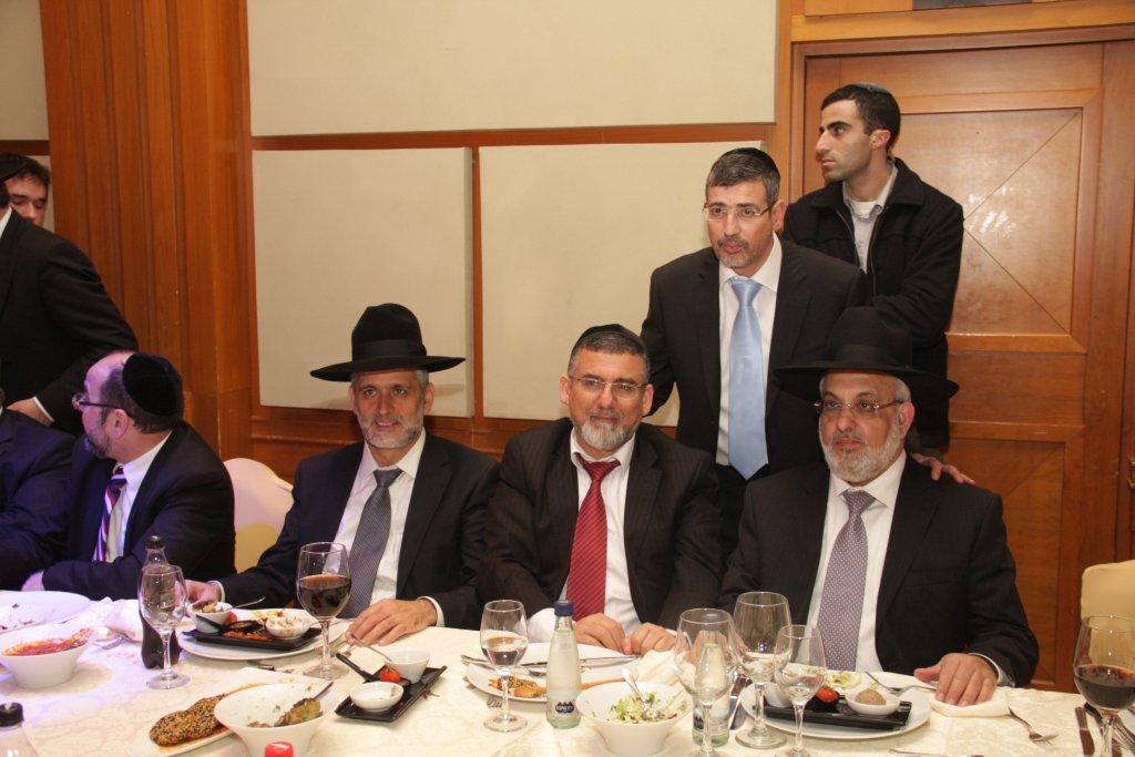 גלריית ענק: יהודה אבידן חיתן בת, כולם הגיעו לחגוג