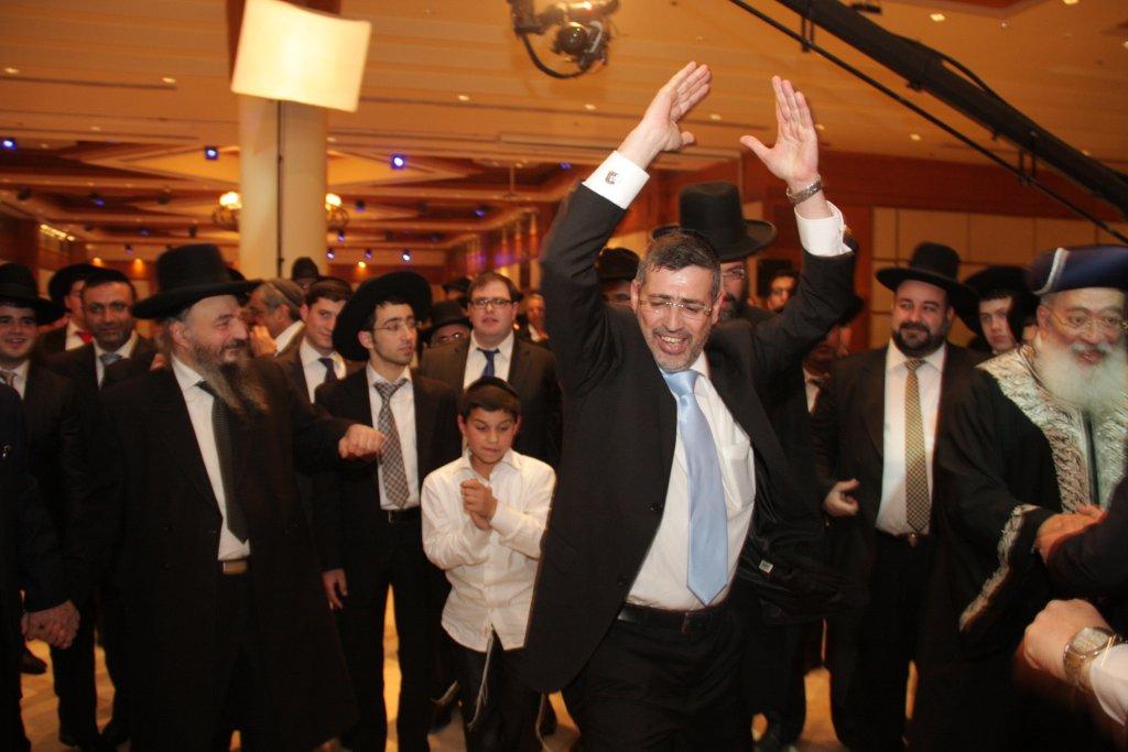 גלריית ענק: יהודה אבידן חיתן בת, כולם הגיעו לחגוג