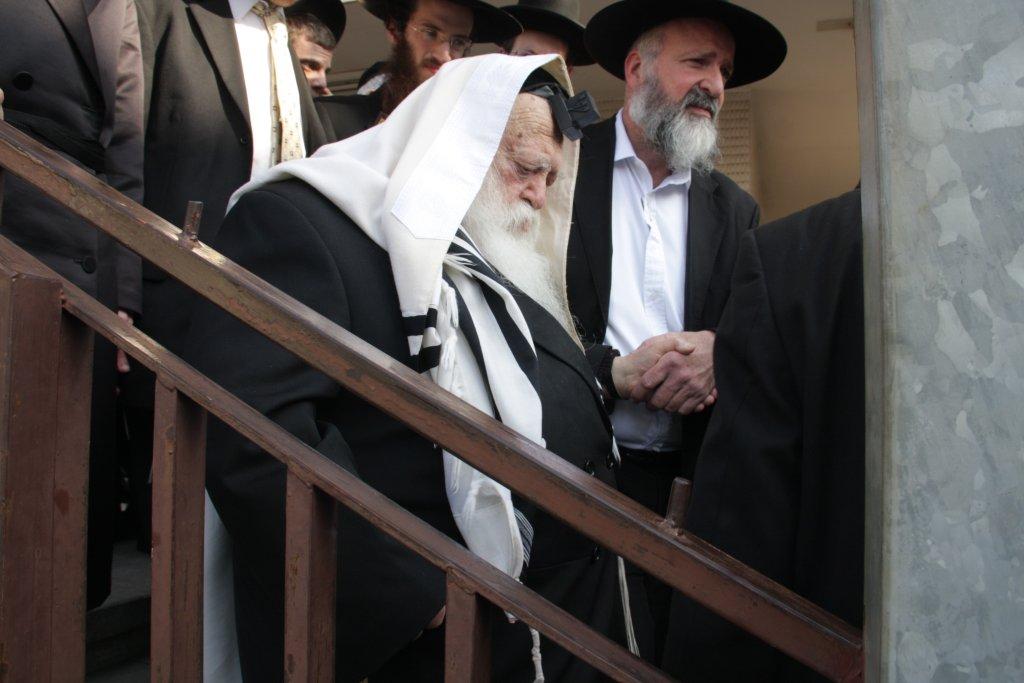 לאחר קריאת המגילה: ברית לנין גדולי ישראל