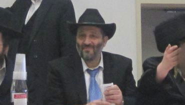 אריה דרעי והילדים המיוחדים