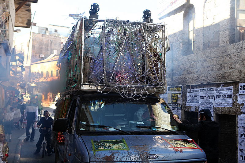 ירושלים שיכורה משמחה: צפו בתיעוד ענק מחגיגות הפורים