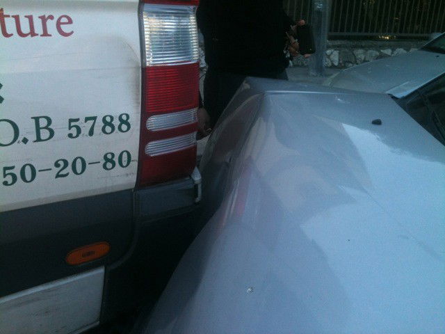 ירושלים: רכב איבד שליטה והתנגש ברכב הסעות