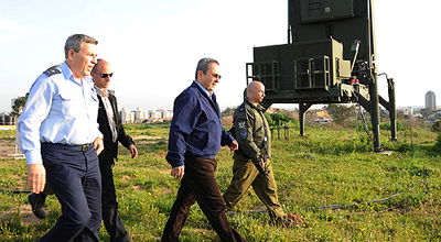 הצמרת הבטחונית על-יד מערכת כיפת ברזל