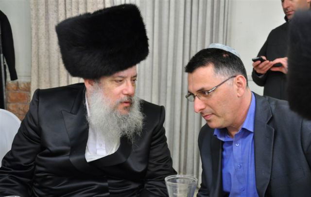 שר החינוך גדעון סער וחנוך זייברט