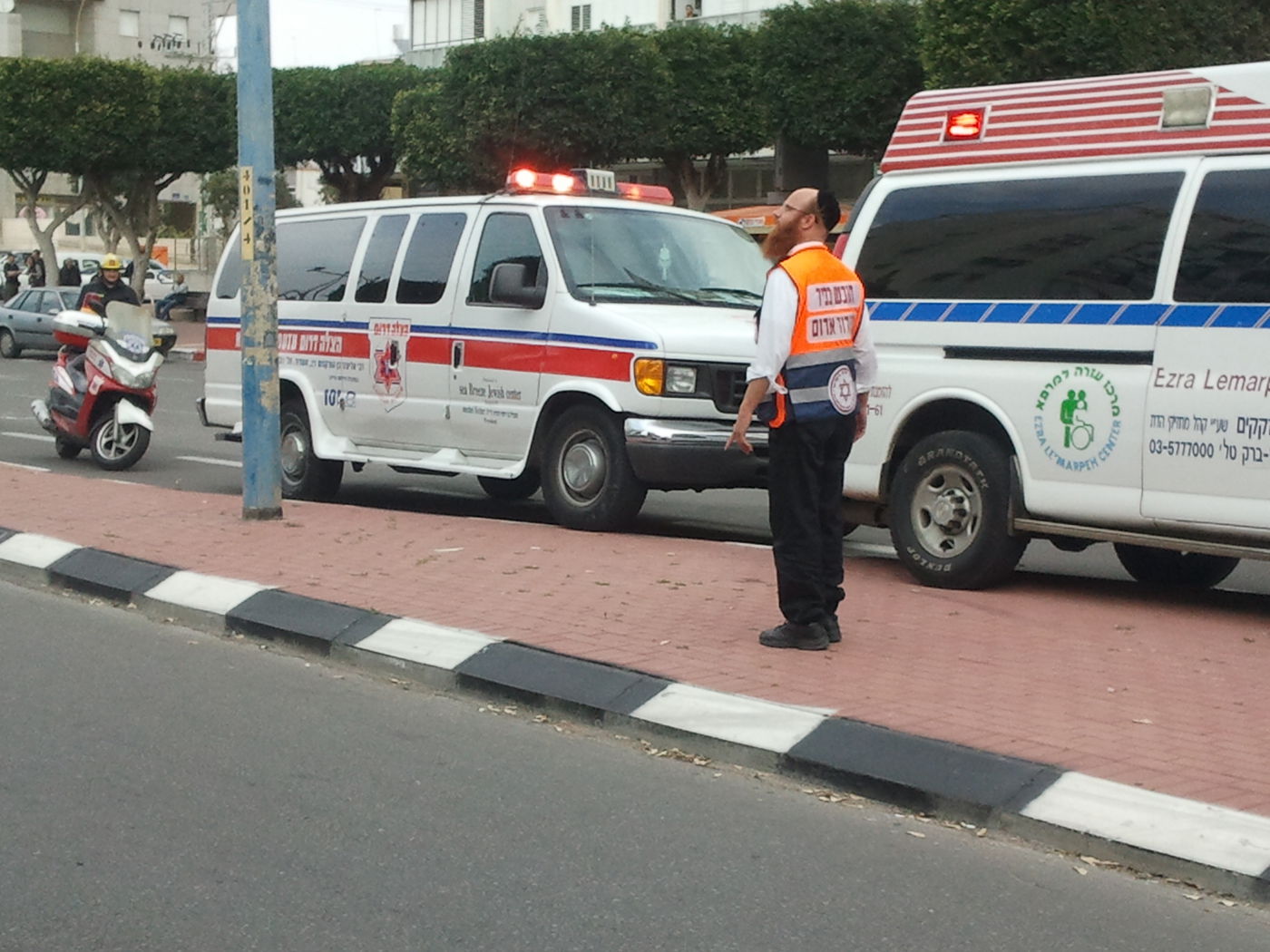 אש בדרום: פגיעה ישירה בעיר אשדוד, הטילים הגיעו לגדרה