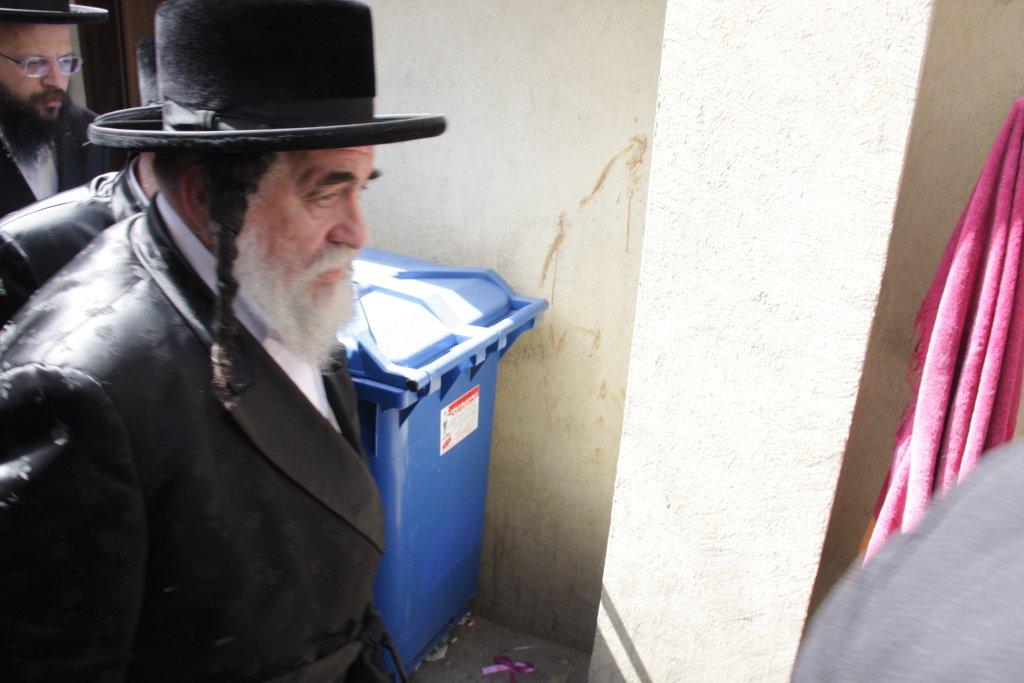 תיעוד ענק: גדולי ישראל בהלווית האדמו"ר מויז'ניץ