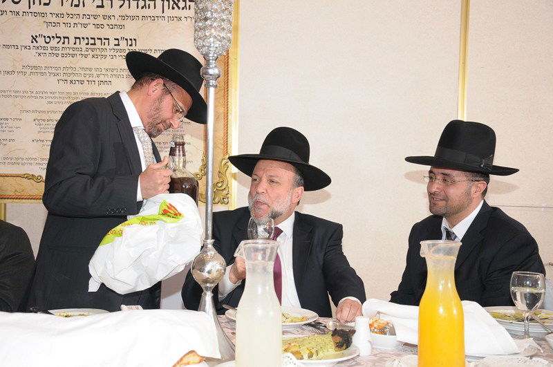 תמונות: חתונת בתו של הרב זמיר כהן