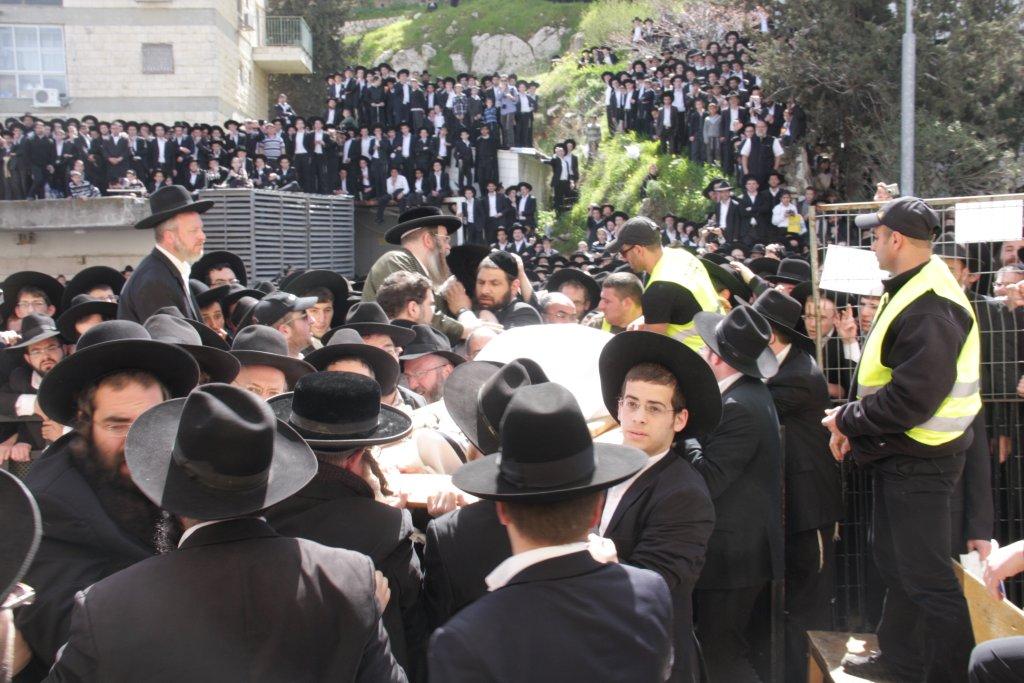 מסע אחרון • הלווית זקן ראשי הישיבות, הרב שיינברג זצ"ל