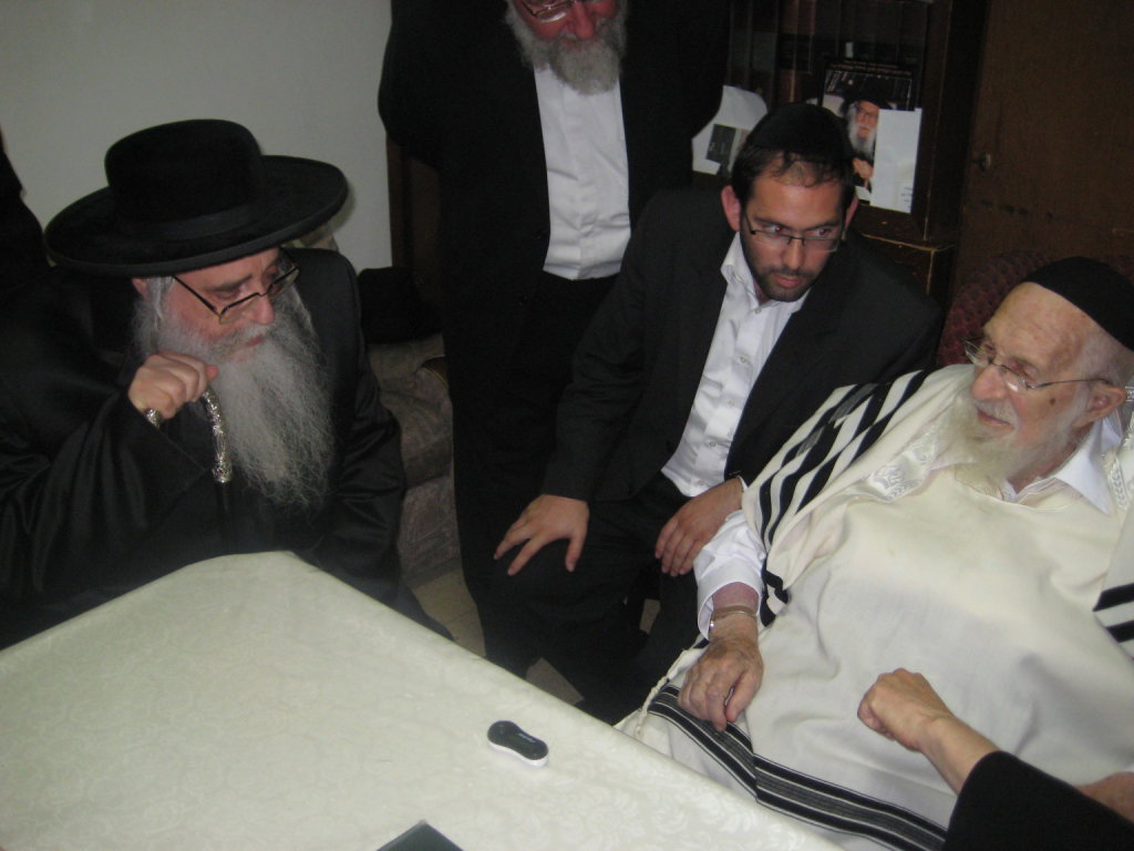 תמונות נדירות: זקן ראשי הישיבות עם גדולי הדור