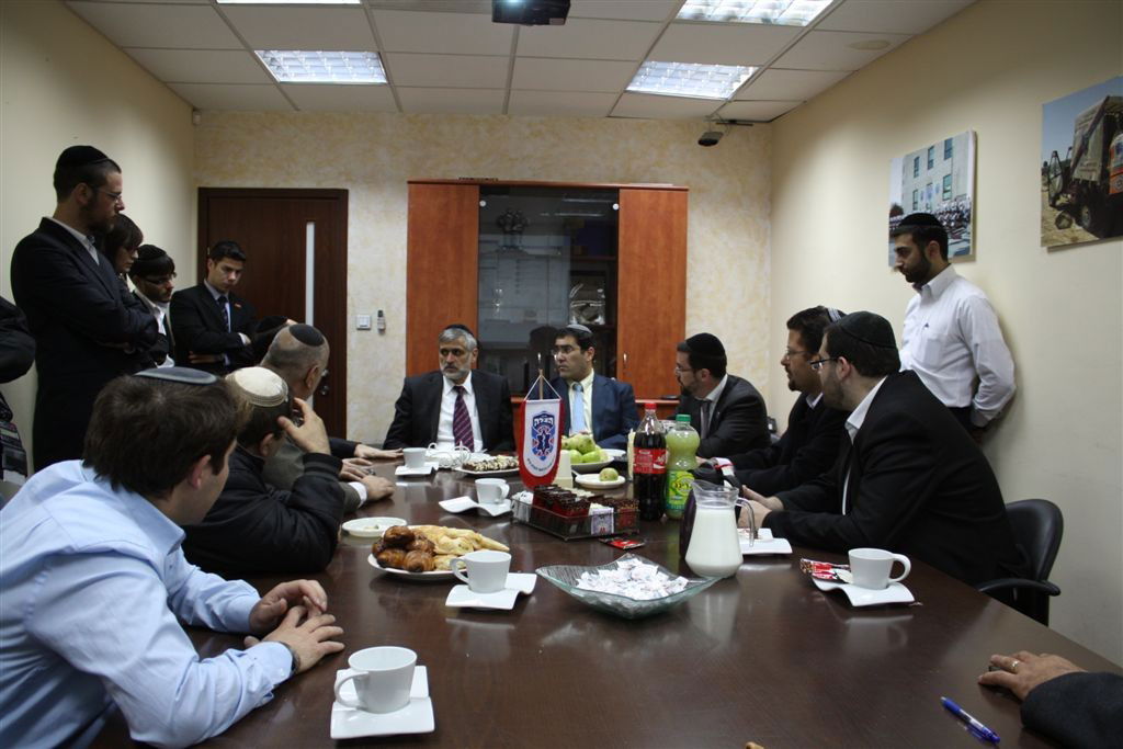 אלי ישי ביקר במשרדי איחוד הצלה