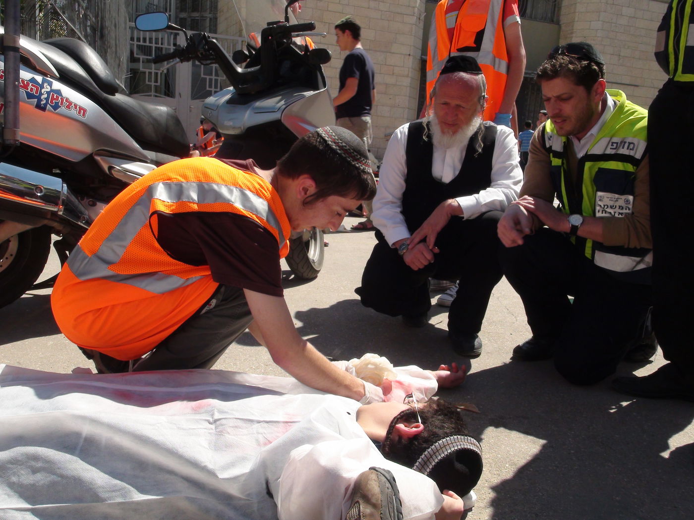 ארבע שנים אחרי הטבח: תרגיל רב  נפגעים בישיבת 'מרכז הרב'