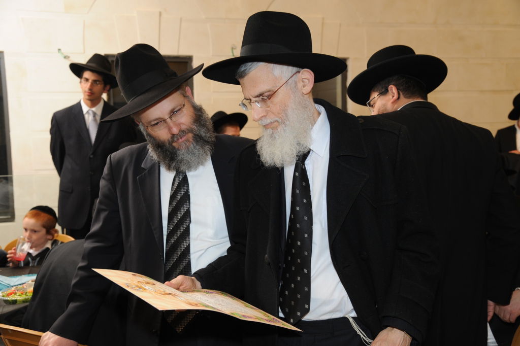 אירוסין לבן הגר"א הכהן דויטש, מראשי ישיבת פוניבז'