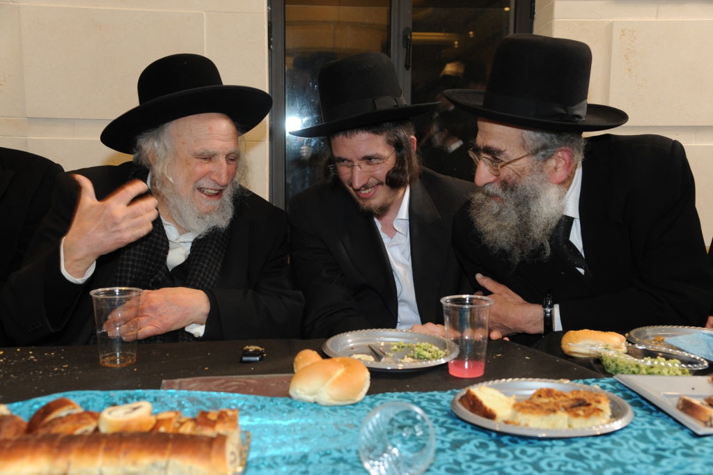 אירוסין לבן הגר"א הכהן דויטש, מראשי ישיבת פוניבז'