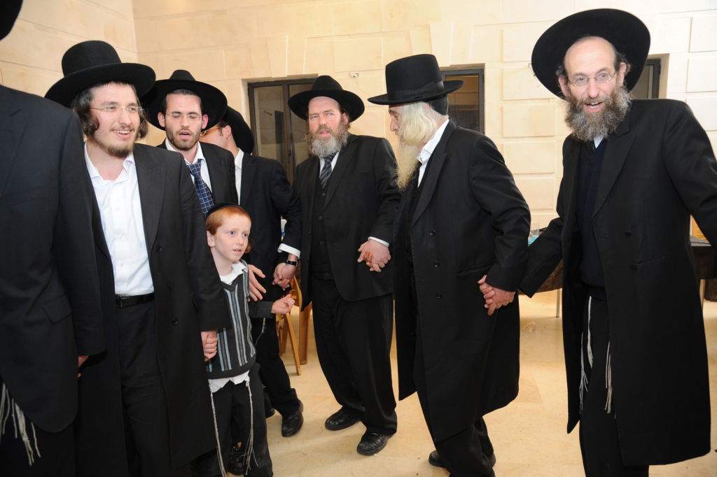 אירוסין לבן הגר"א הכהן דויטש, מראשי ישיבת פוניבז'