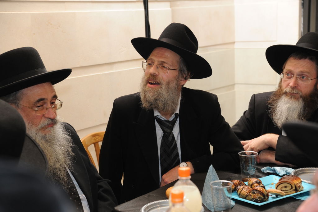 אירוסין לבן הגר"א הכהן דויטש, מראשי ישיבת פוניבז'